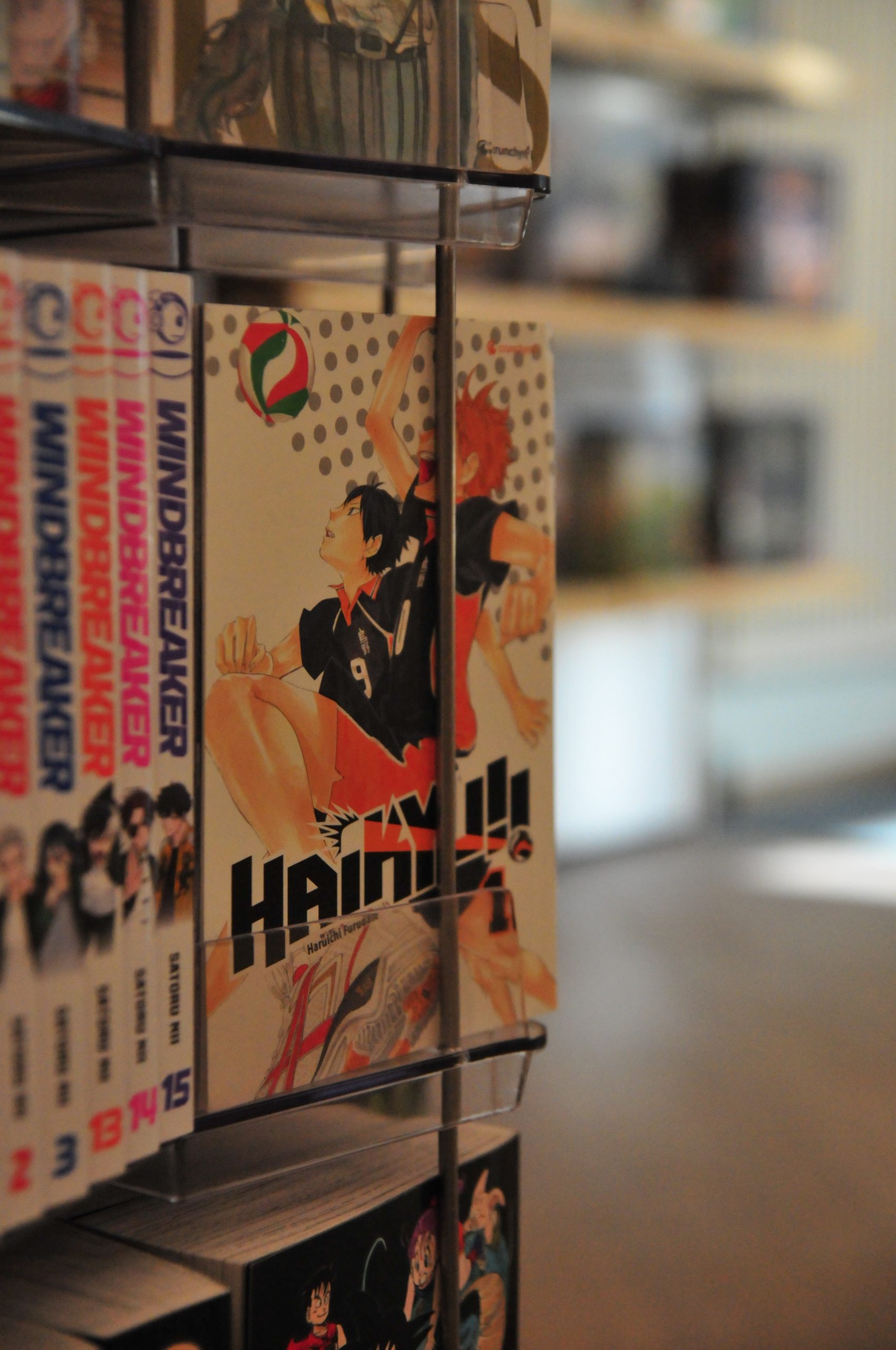 Unser großes Sortiment an Mangas und Comics bietet eine Menge Lesespaß beim Besuch und auch danach.