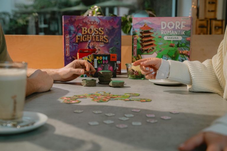 In unserem Spielehandel und Café ist es möglich Spiele zu testen und dabei eine Community an Mitspielern zu treffen und spannende Spielverläufe zu ermöglichen